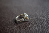 Bague avec labradorite grise en argent 925 forme ovale