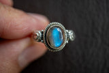 Bague avec labradorite grise en argent 925 forme ovale