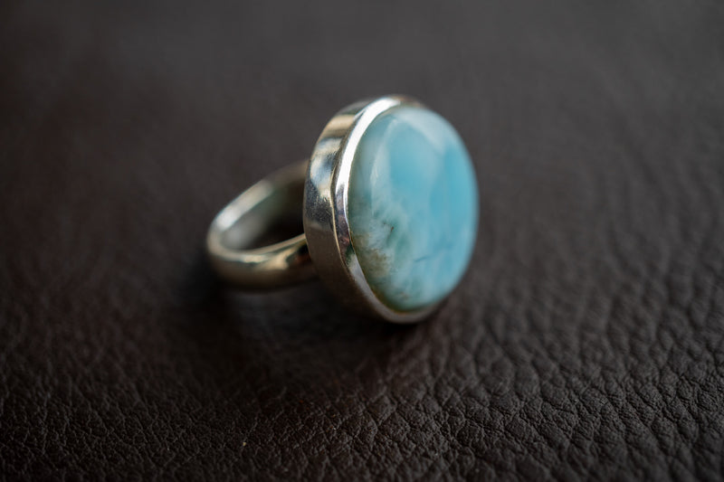 Bague ovale avec larimar rond