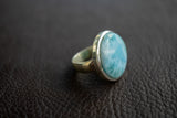 Ovaler Ring mit rundem Larimar