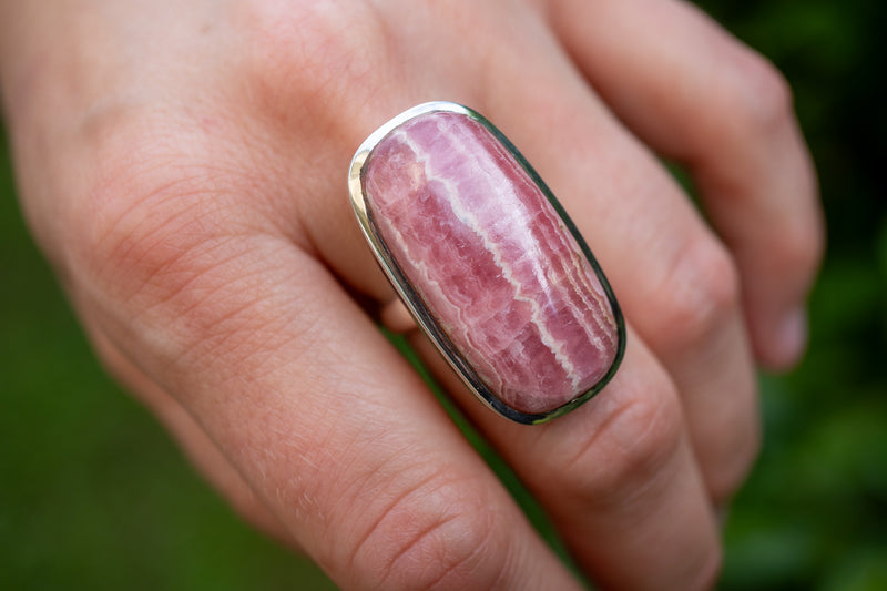 Bague avec rhodochrosite rectangulaire