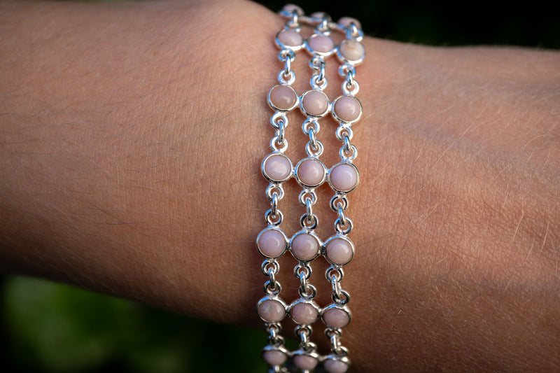 Bracelet avec opale roses