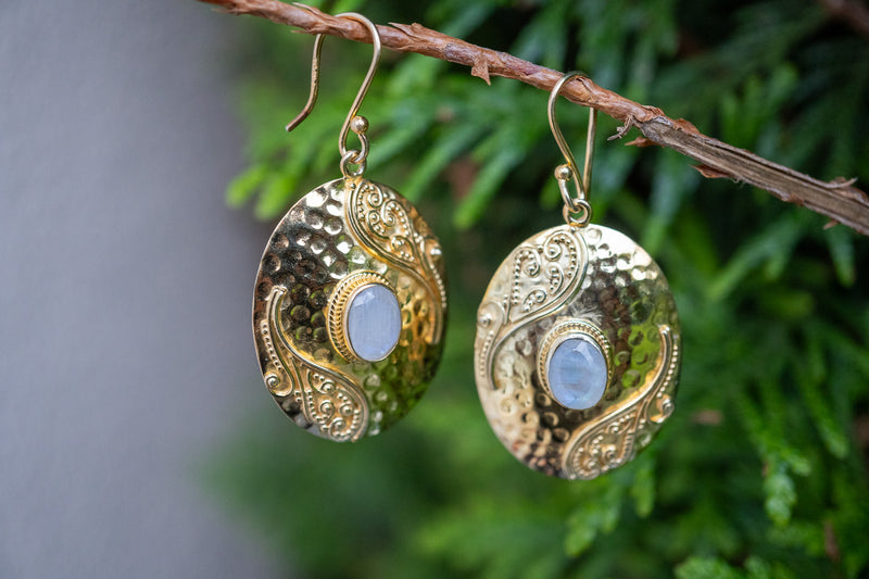 Boucles d'oreilles style indien labradorite blanche (pierre de lune arc-en-ciel)