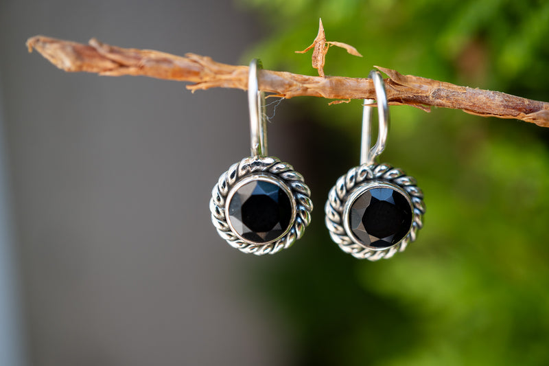 Boucles d'oreilles avec onyx noir