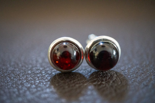 Boucles d'oreilles tige avec ambre cerise