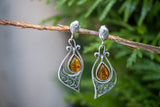 Boucles d'oreilles en forme de feuille avec ambre cognac