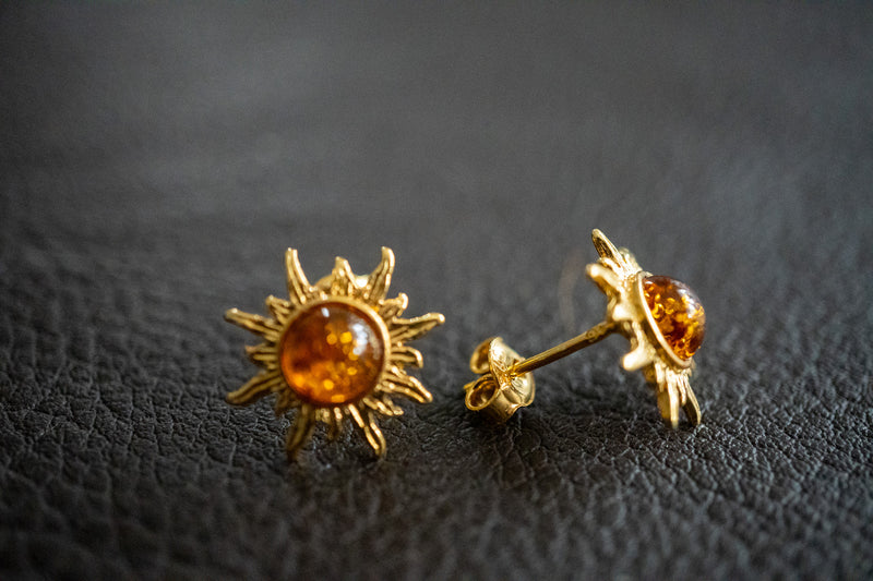 Boucles d'oreilles en ambre cognac en forme de soleil (vermeil)