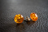 Boucles d'oreilles tige avec ambres cognac