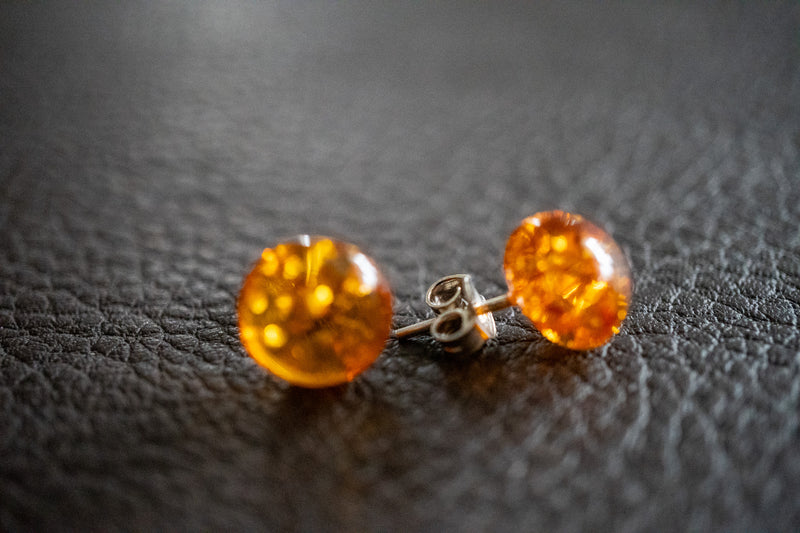 Boucles d'oreilles tige avec ambres cognac