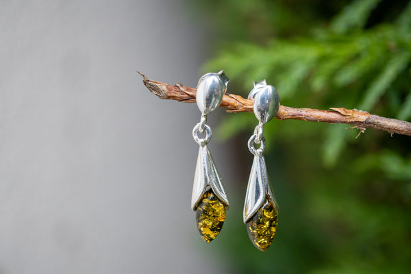 Boucles d'oreilles avec ambre vert