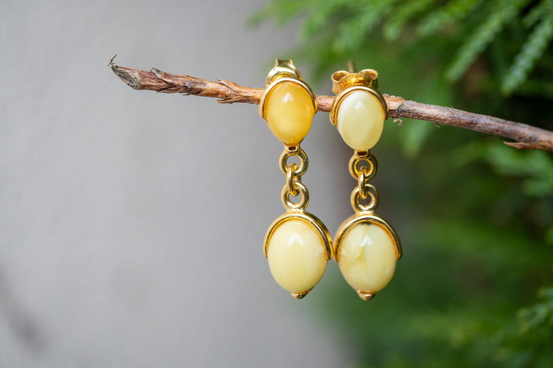 Boucles d'oreilles avec ambre blanc