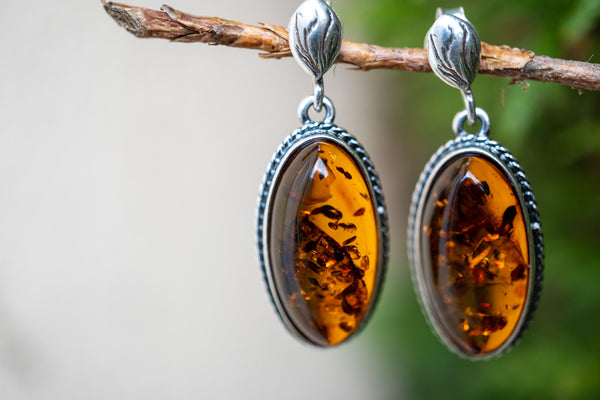 Boucles d'oreilles avec ambre cognac