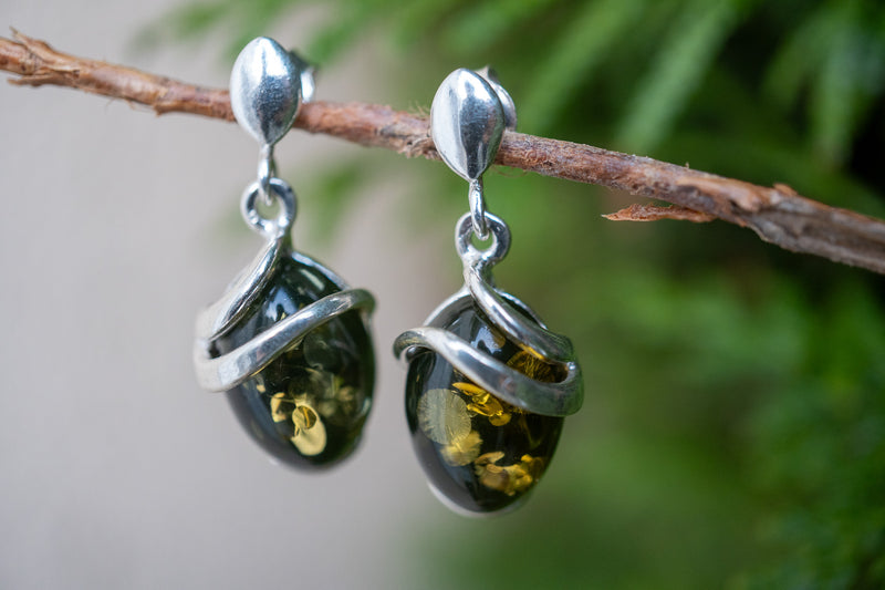 Boucles d'oreilles avec ambres verts