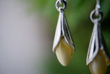 Boucles d'oreilles avec ambre blanc