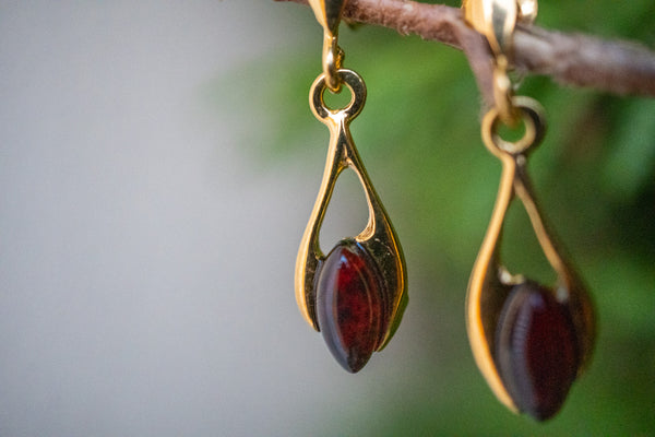 Boucles d'oreilles avec ambre cerise