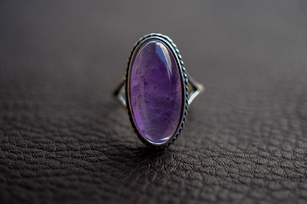 Bague avec améthyste naturelle en argent 925