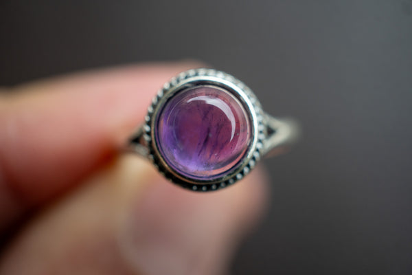 Bague avec améthyste naturelle