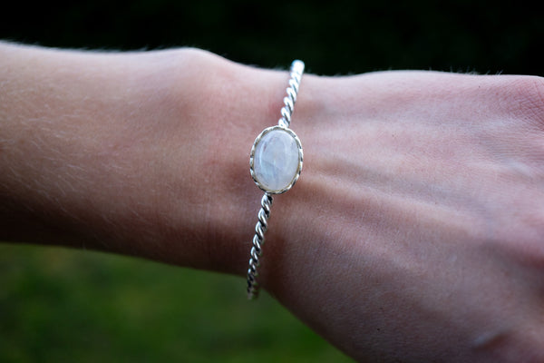 Bracelet en argent 925 avec labradorite blanche (pierre de lune arc-en-ciel)