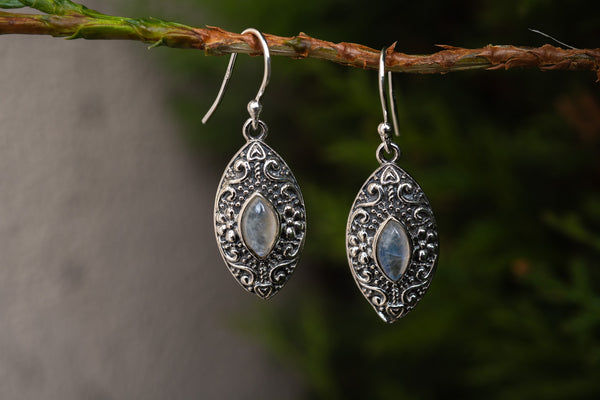 Boucles d'oreilles avec labradorites en forme de diamants