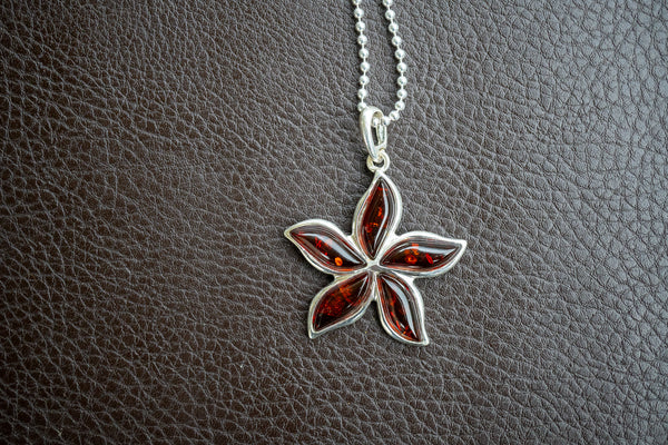 925 Silver Pendant with Cherry Amber in Flower Shape