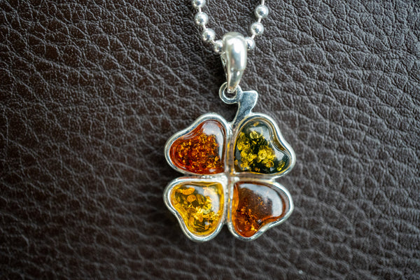 925 Silver Clover Pendant with Multicolored Baltic Sea Amber (Large)