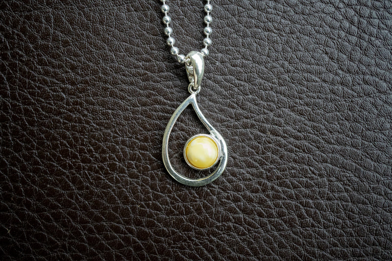 925 Silver Pendant with Yellow Baltic Sea Amber