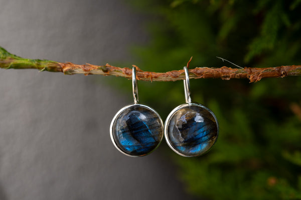 Boucles d'oreilles labradorites grises