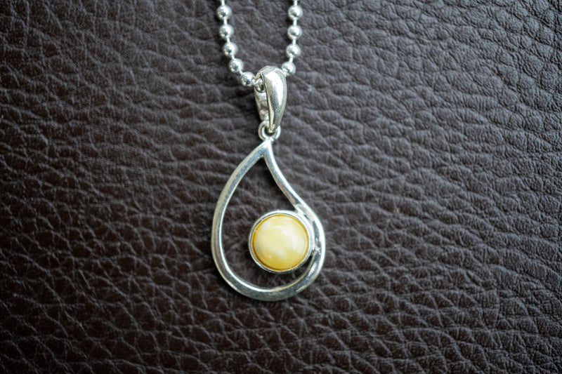 925 Silver Pendant with Yellow Baltic Sea Amber