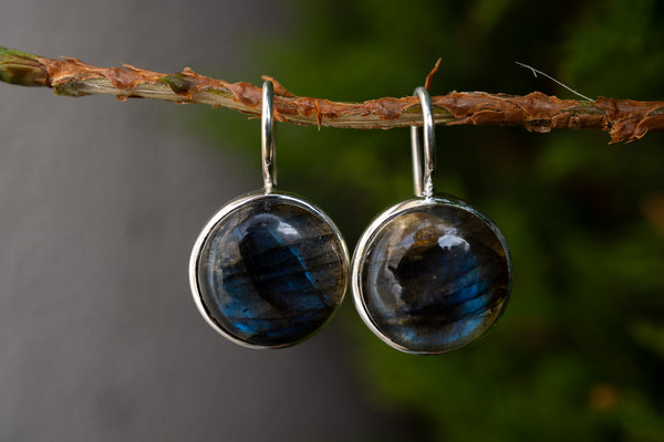 Boucles d'oreilles labradorites grises