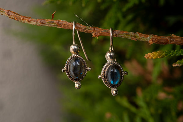 Boucles d'oreilles labradorites grises