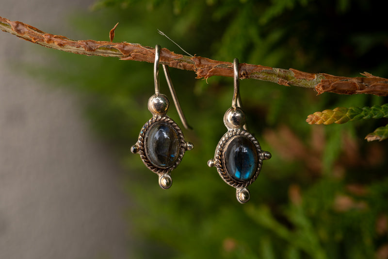 Boucles d'oreilles labradorites grises