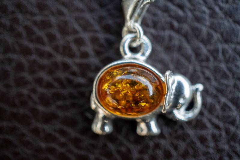 Elegant 925 Silver Elephant Pendant with Cognac Amber (small)