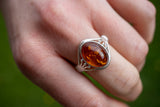 Bague avec ambre cognac