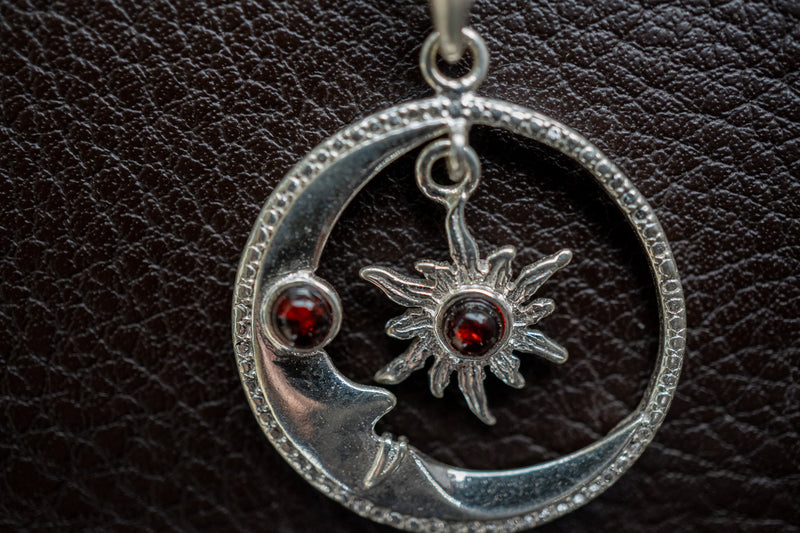 Pendentif soleil et lune en argent 925 avec ambres cerises de la Mer Baltique