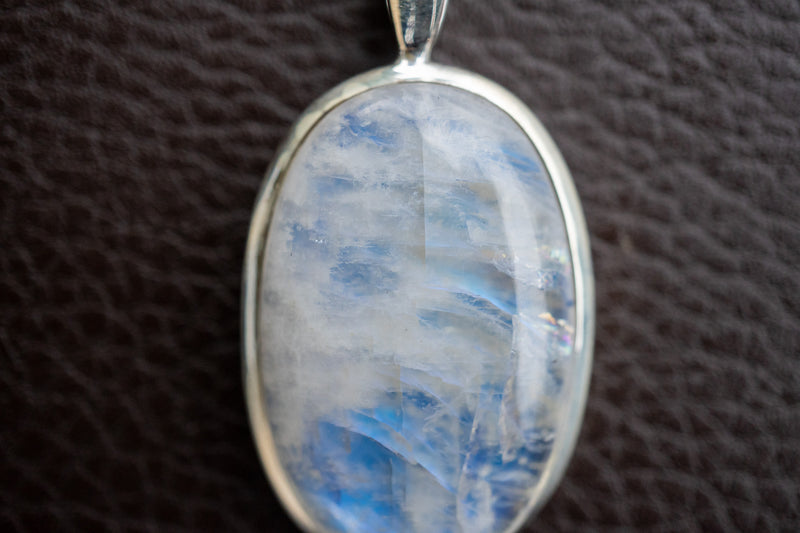 925 Silver and White Labradorite Pendant