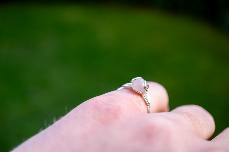 Bague coccinelle avec quartz rose